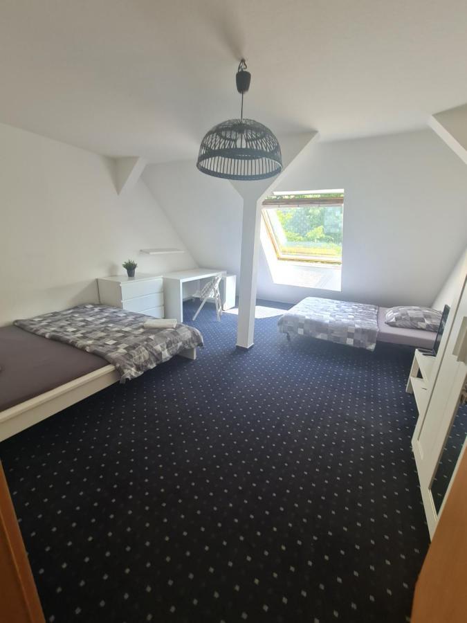 6 Bedroom Private Apartment & Lounge Rostock Esterno foto