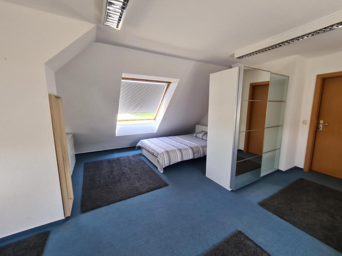 6 Bedroom Private Apartment & Lounge Rostock Esterno foto
